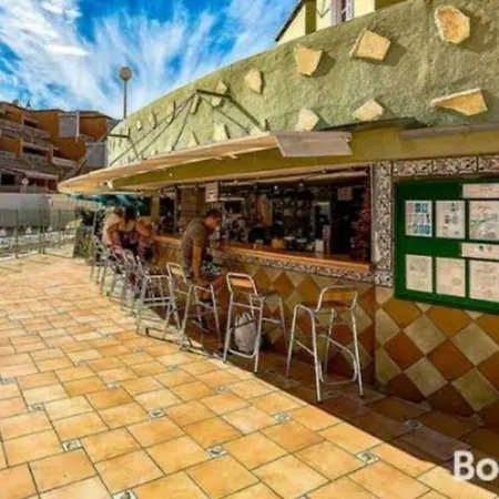 Orlando, * Costa Adeje (Tenerife)