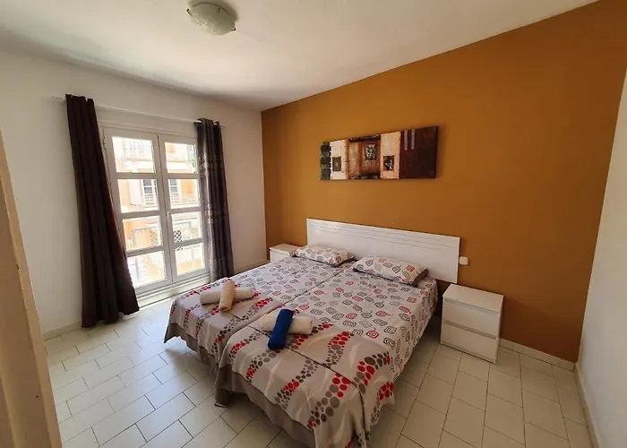 Orlando, * Costa Adeje (Tenerife)